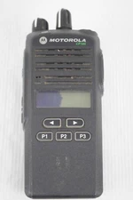 Motorola CP185 435-480 MHZ Handheld Mobile Radio 4 Watt Bad Screen