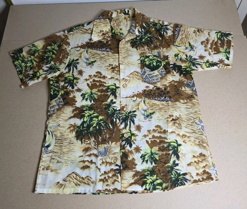 VTG 60s Royal Islander Mens M Hawaiian Shirt Sailboats Grass Hut Palm Tree Brown