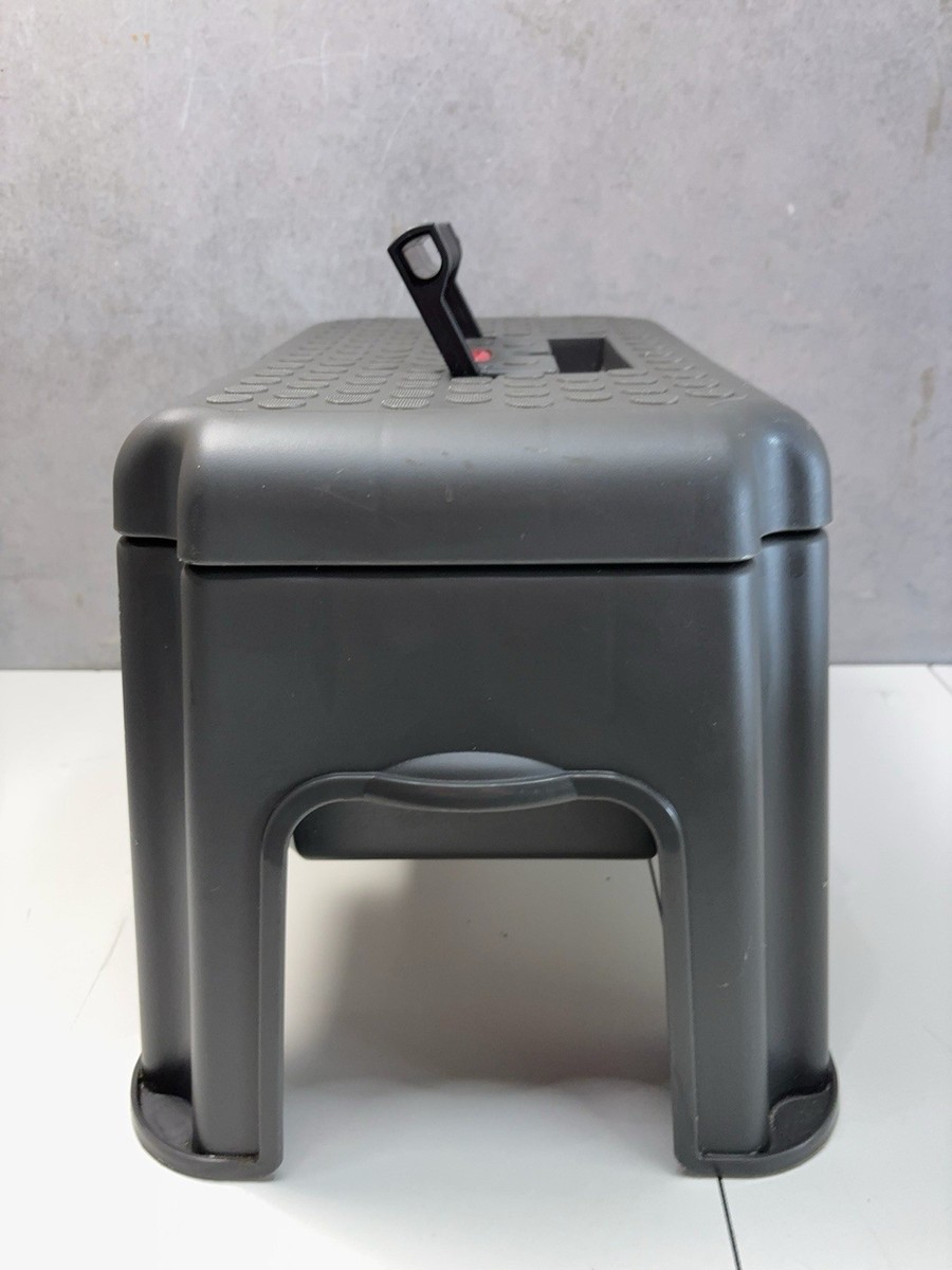 Vintage Rubbermaid Roughneck Step Stool Tool Box #7769 USA