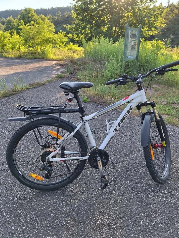 Trek 3700 Mountenbike Trekkingrad 26 Zoll Rahmen 40,6 cm16" Jugendfahrrad Herren - Bild 3 von 4