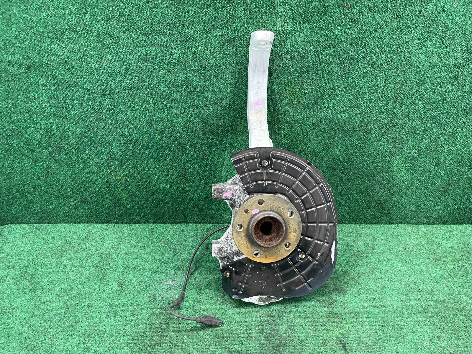 🛑 14-17 Maserati Ghibli RWD Front Left Side Spindle Knuckle Hub Bearing OEM