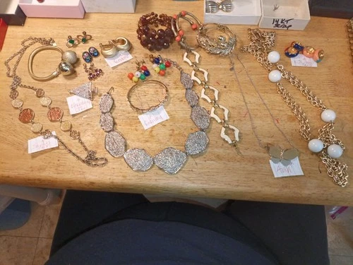 LOT OF VINTAGE COSTUME JEWELRY GIVENCHY EISENBERG ICE SARAH COVENTRY KRAMER AVON