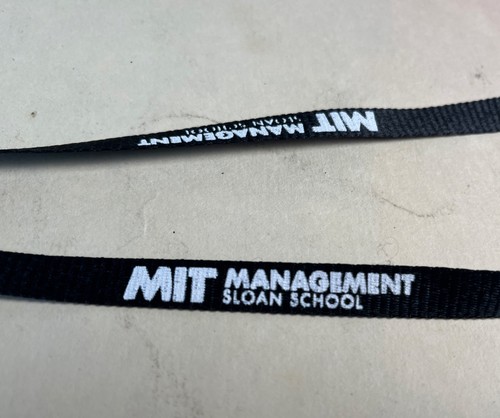 MIT Sloan Management School CORREA CORDÓN 36” con Clips NEGRO - Imagen 3 de 5