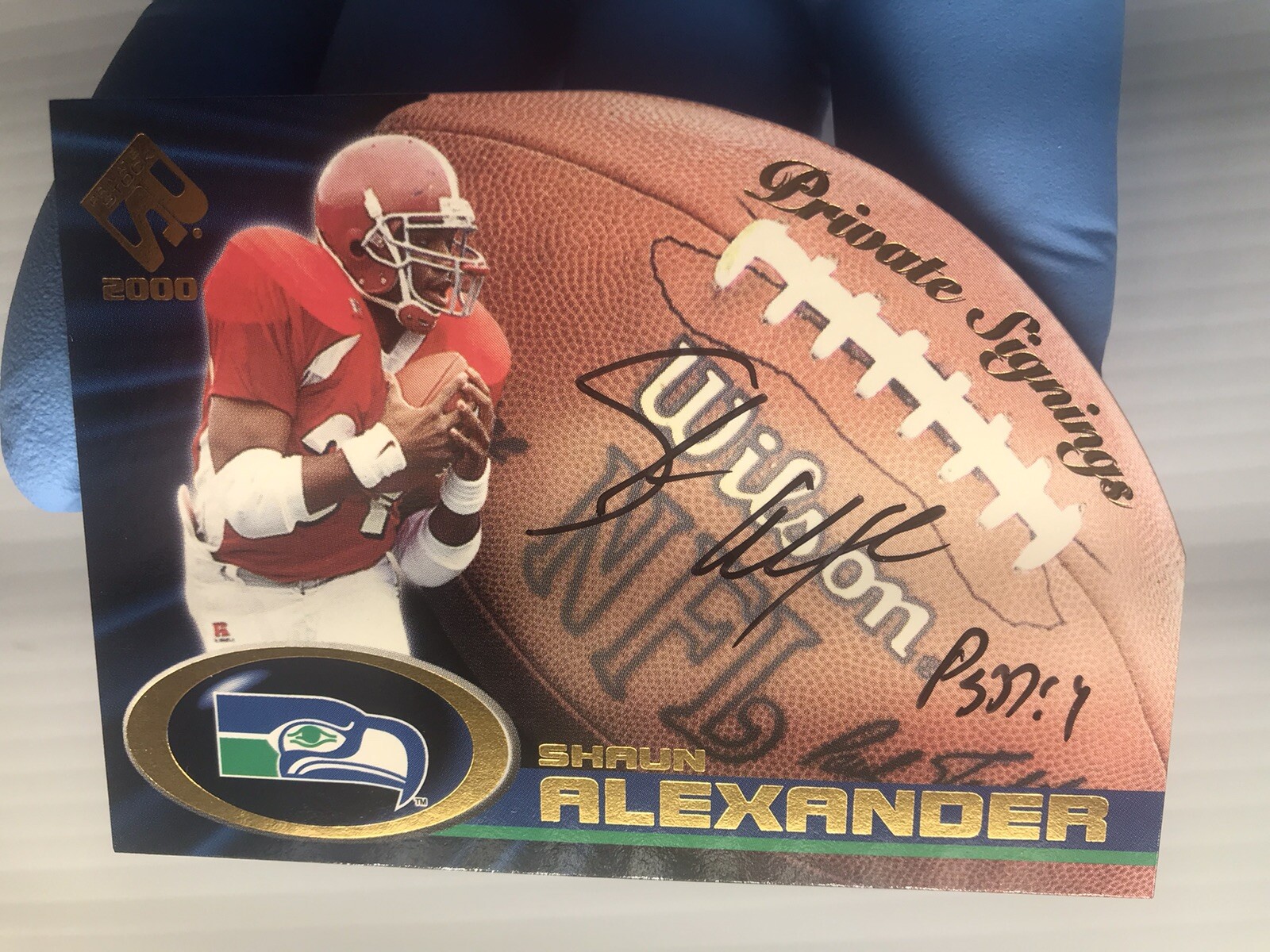 2000 NFL MVP RB SHAUN ALEXANDER RC Rookie On Card Auto SP Seattle