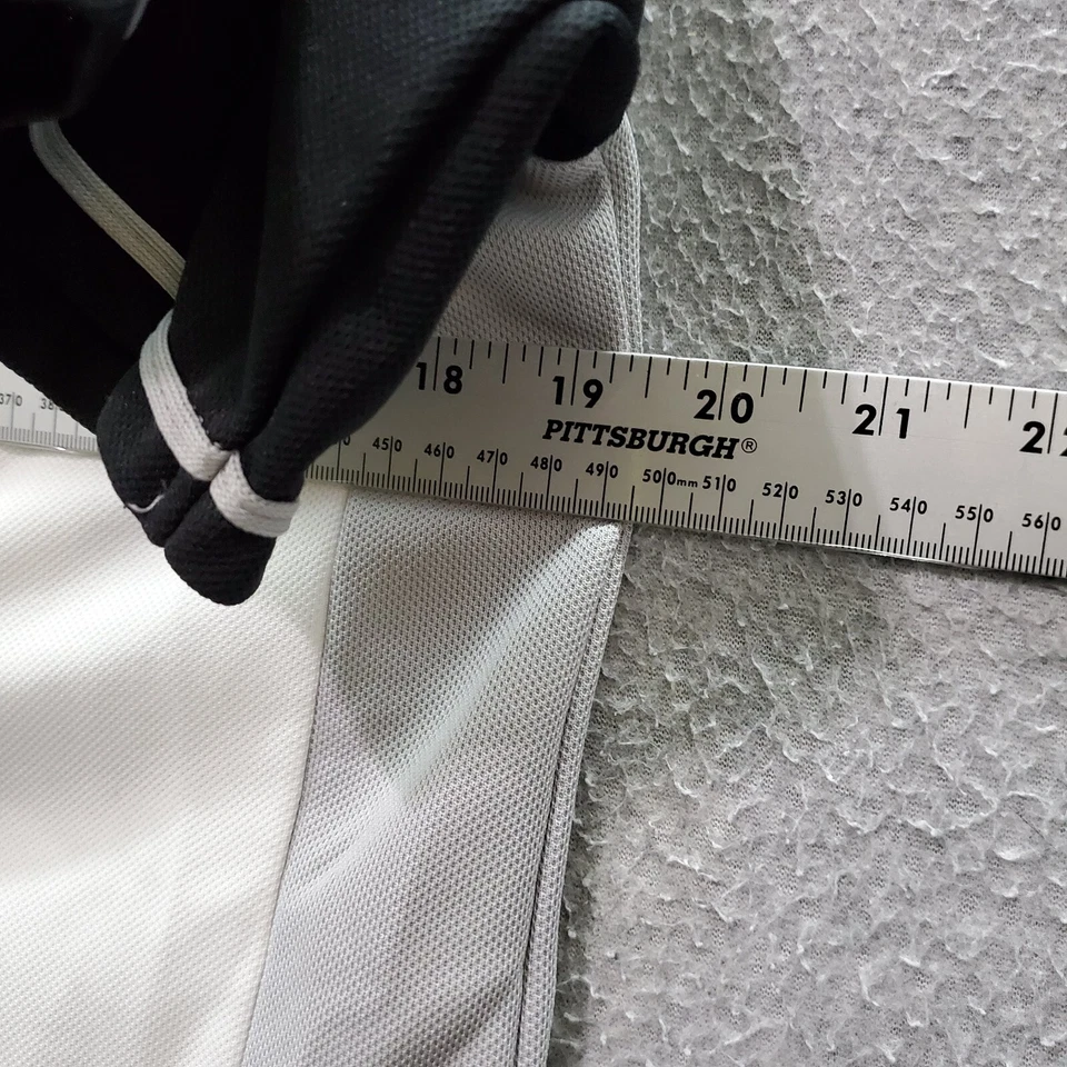 Oakland Athletics Boys Jersey 14/16 White Logo Kurt Suzuki 8 Embroidered - Image 4 of 4