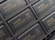 SAMSUNG K4S281632E-TC75 8MX16 SYNCHRONOUS DRAM 5.4ns PDSO54 **NEW** 