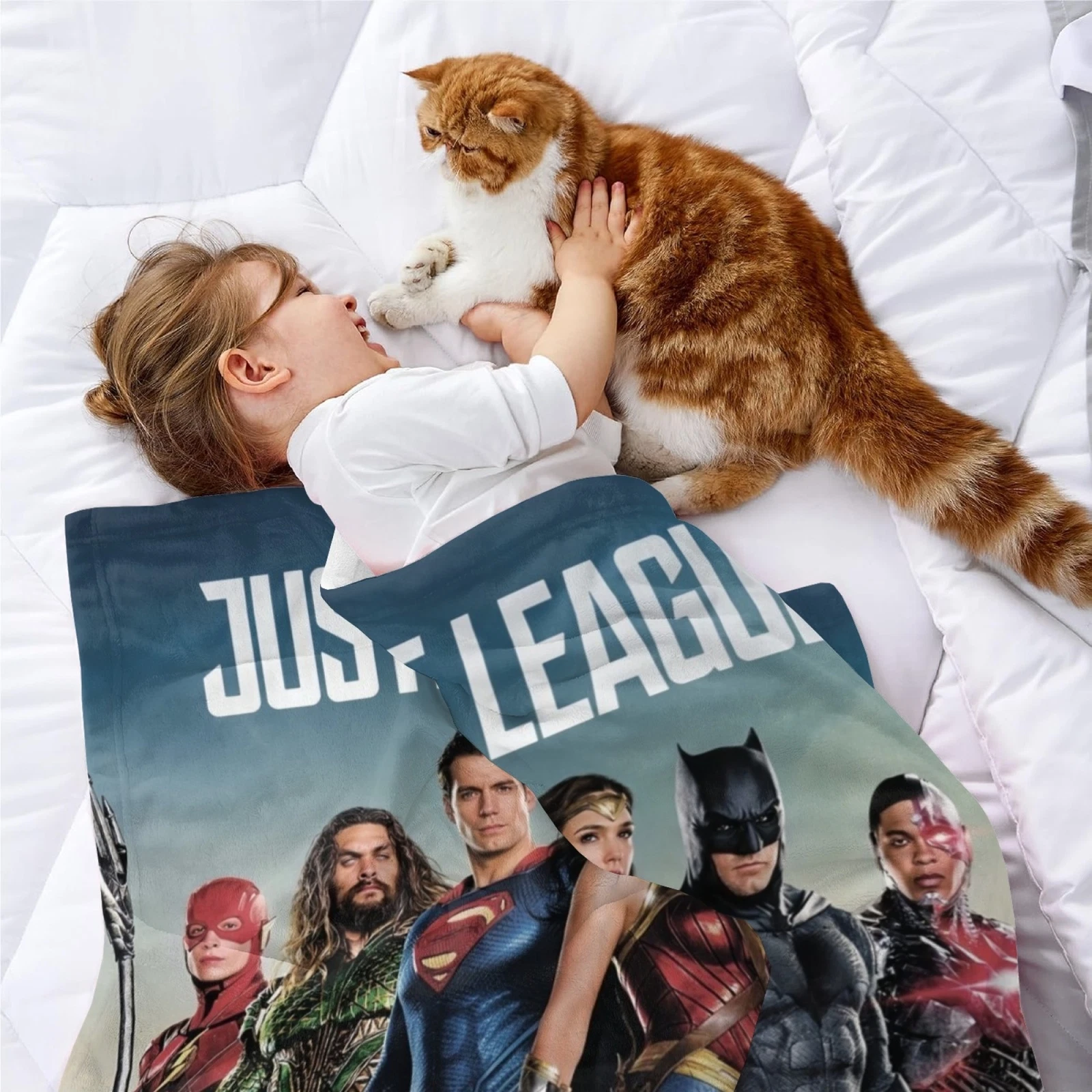 Justice League Flannel Blanket, Soft Bed and Sofa Throw