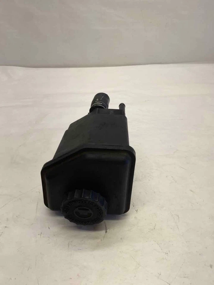 2005 道奇 MAGNUM 动力转向泵液体水库瓶罐 G — 第 2/4 张图片