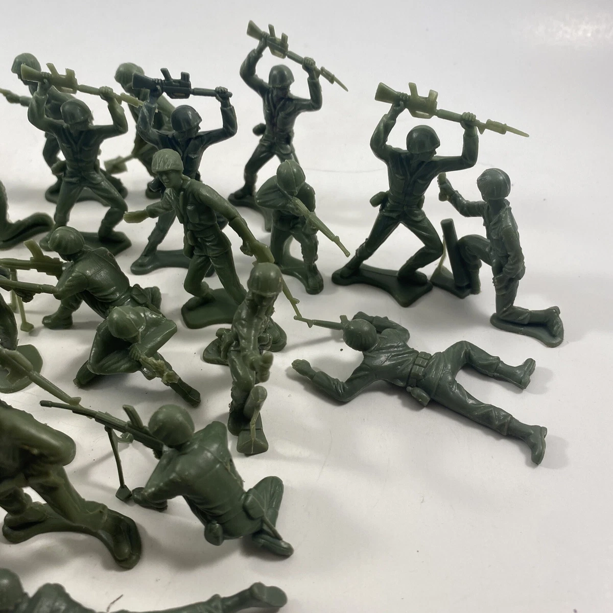 Plastic army men deals