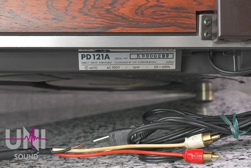 LUXMAN PD121A Turntable Record Player Direct Drive in Very Good Condition - Picture 21 of 22