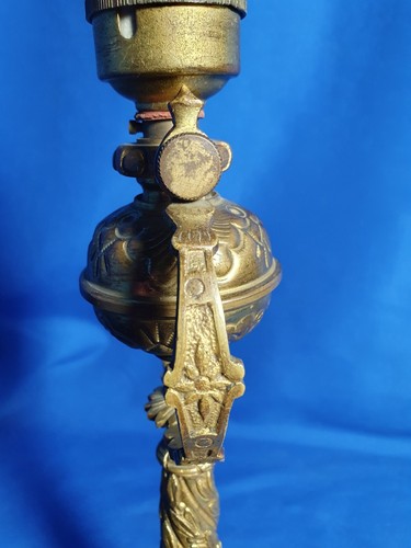 Lovely Antique Decorative Ormolu Gimbal Lamp Needs Re-Wiring - Picture 6 of 12