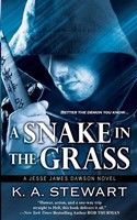 A Snake In The Grass K A Stewart Taschenbuch Kartoniert / Broschiert Englisch