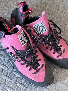 Brand new never worn 5.10 Anazasi lace ups
