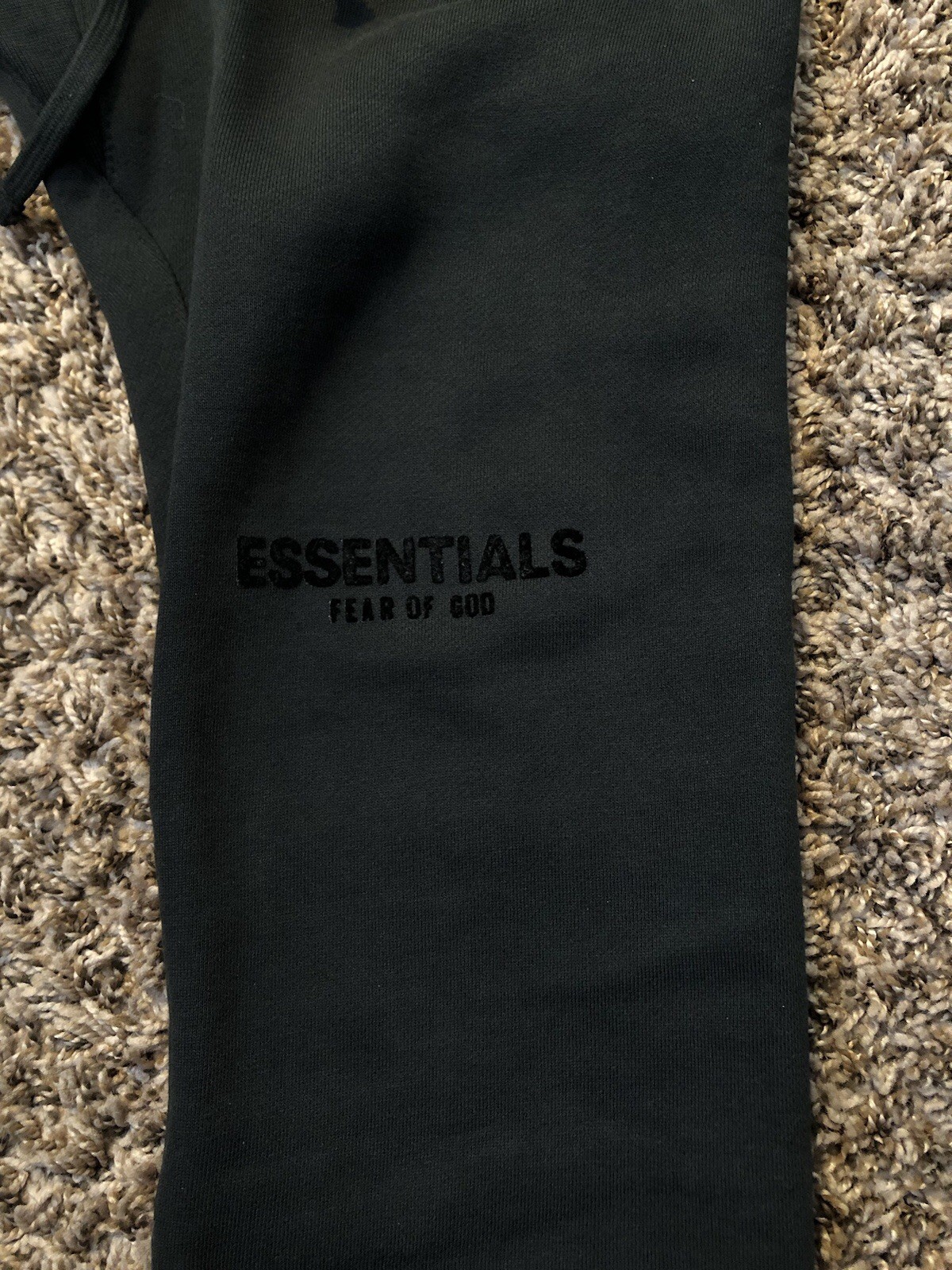 Black Essentials Sweats Small Men - image 4