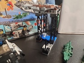 Preowned LEGO 70802 LEGO MOVIE BAD COPS PURSUIT - Box/Instr - 96% Complete