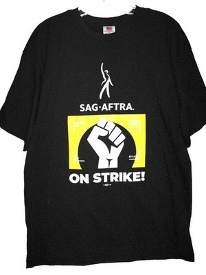 SAG-AFTRA UNION  ON STRIKE  T Shirt Mens Large   Bayside Cotton