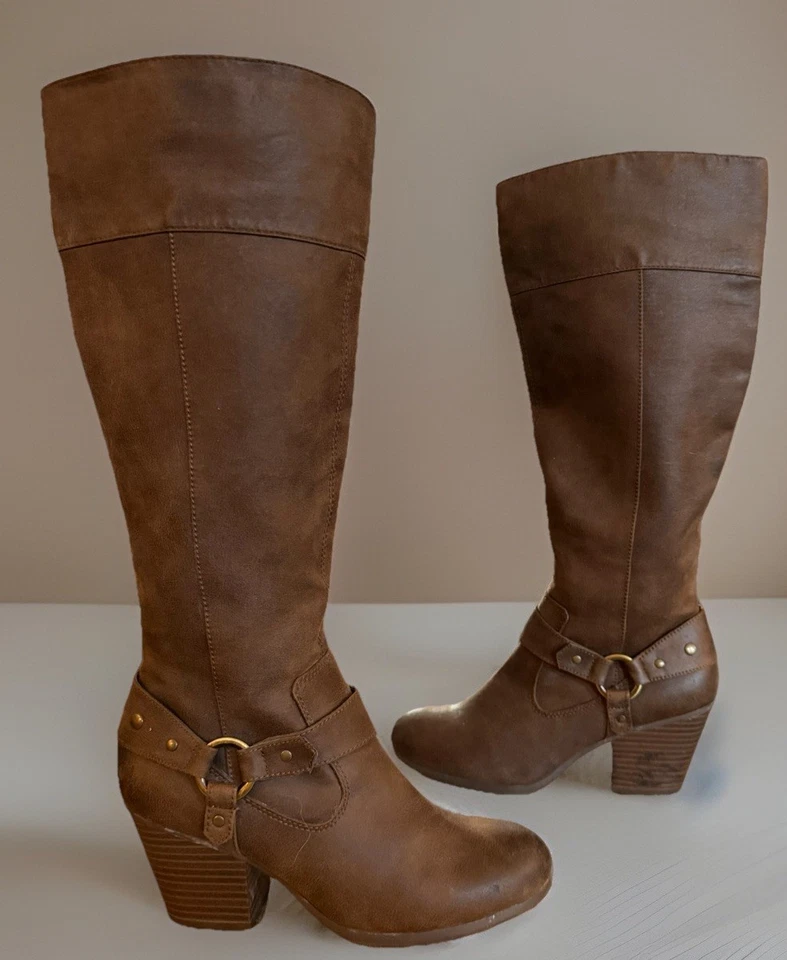 A2 by Aerosoles Botas Mujer 7.5M Creatividad Alto Montar Marrón Cremallera Lateral Tacones Foto 2 de 4