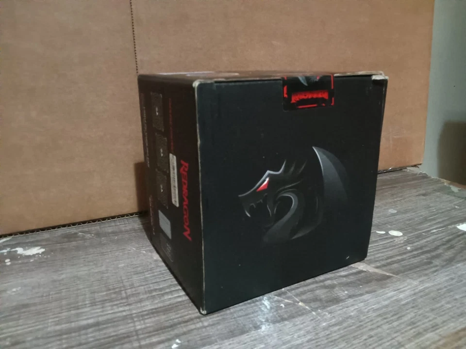 Redragon GC-F008 Computer Case 120mm PC Cooling Fan, RGB LED Quiet High Airflow  — 第 2/4 张图片