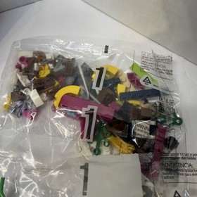 LEGO Friends Snow Resort Ice Rink 41322 Complete With Instructions And Box 
