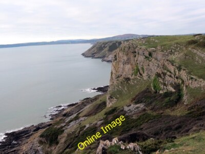 Foto 6x4 Deep Slade Fox Hole Clogwynni arfordirol o benrhyn Pwll Du.  c2013