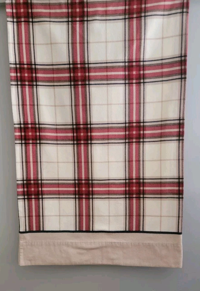 Juego de sábanas de franela doble de 3 piezas. Cuadros rojos, negros y tostados Foto 2 de 4