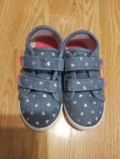 Girls Carters Denim Heart Shoe Size 10