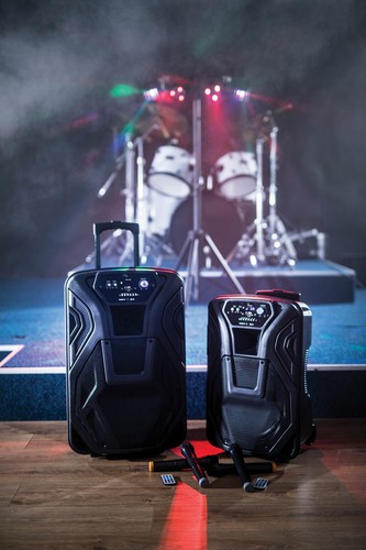 Altavoz PA portátil QTX Busker 12 karaoke USB SD FM Bluetooth + 2 micrófonos y control remoto - Imagen 9 de 9