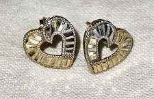 10K Solid Gold 1.3g diamond cut heart shaped Stud Earrings Wear Or Scrap