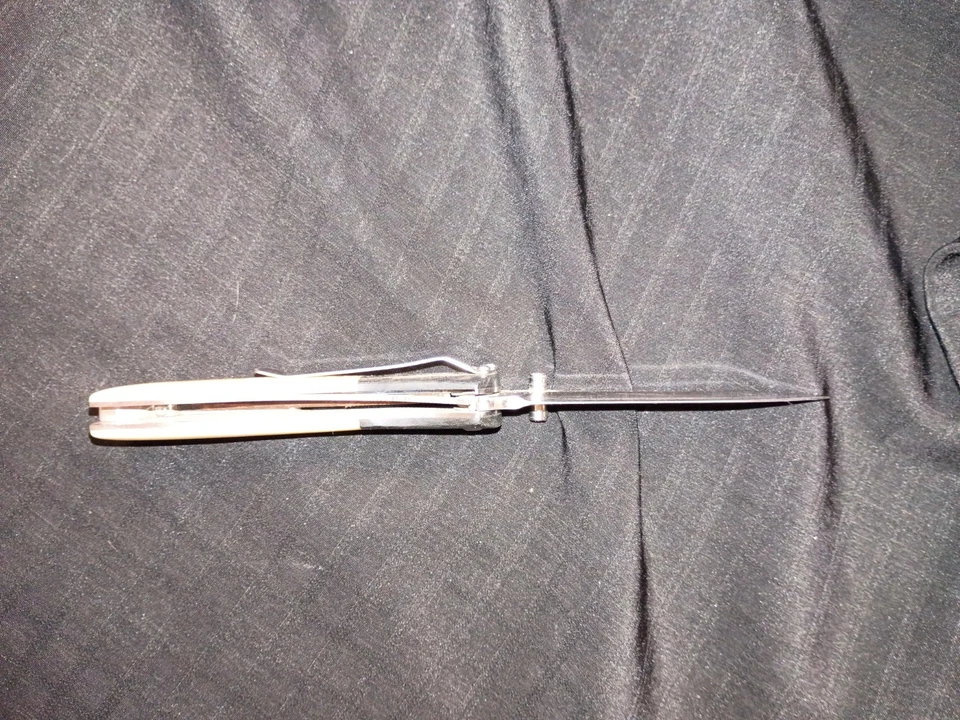 Cuchillo Plegable CRKT M4-02 Carson Mango Hueso Blanco M4-02 Foto 2 de 4