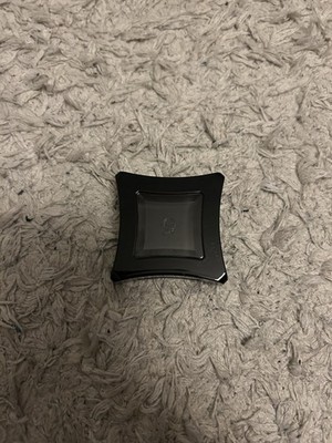 Illamasqua Powder Eye Shadow / Lidschatten   Farbe: Obsidian (Schwarz) 