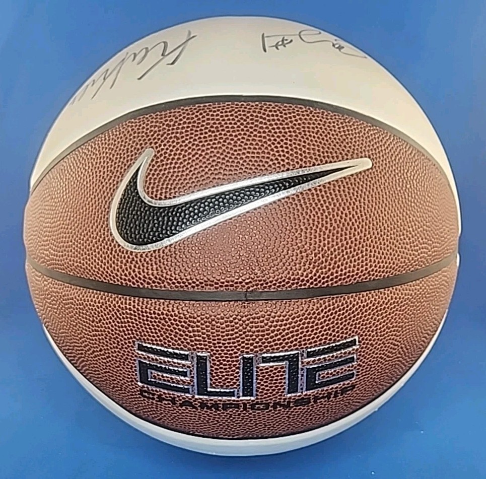 Kentucky Wildcats 2017-18 Team Signed Basketball NBA MVP Shai