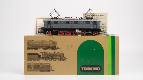 Trix H0 52 2432 00 E-Lok BR E 75 02 DRG Gleichstrom | Condition: Gebraucht
