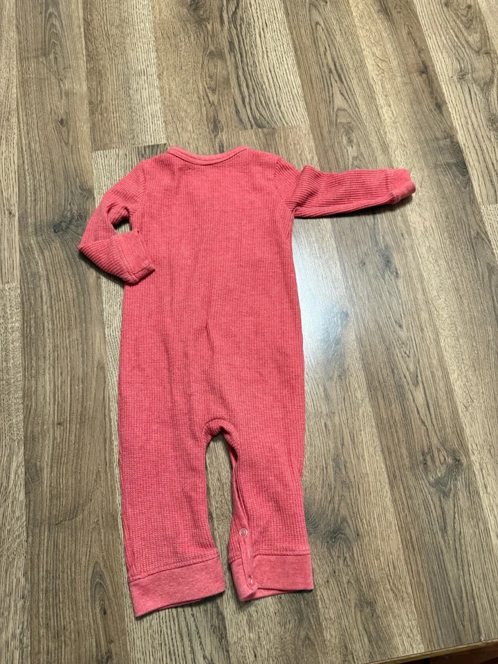 Pantalones de manga larga 7 for All Mankind One Piece, bebés niños 6-9M rojos con botones Foto 2 de 4