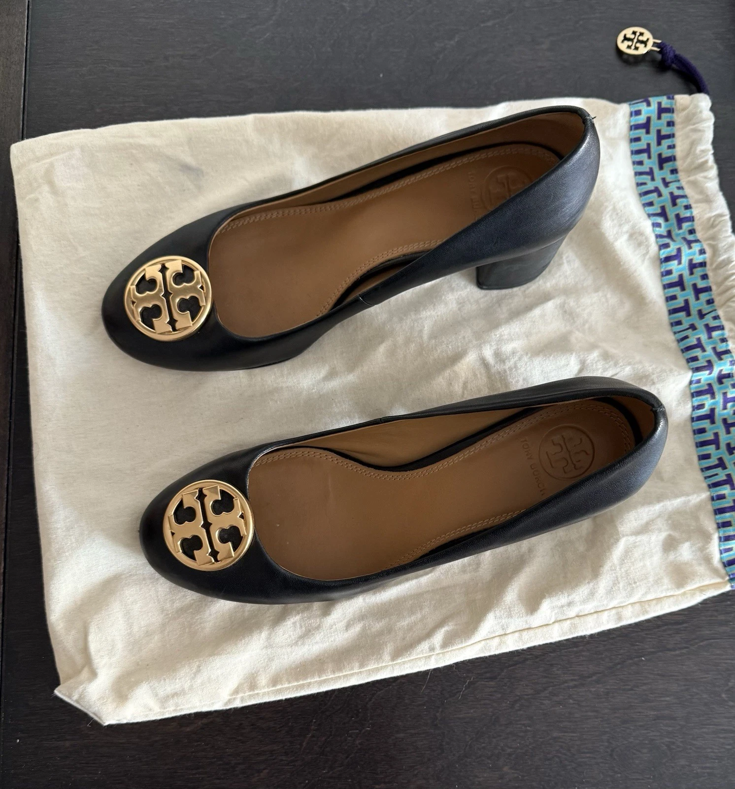 ECCELLENTE Tory Burch donna taglia 7 6 5 pompa pelle nera
