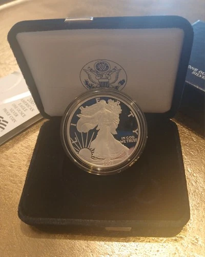 2007 W US Mint American Eagle One Ounce 999 Silver Proof Bullion Coin West Point