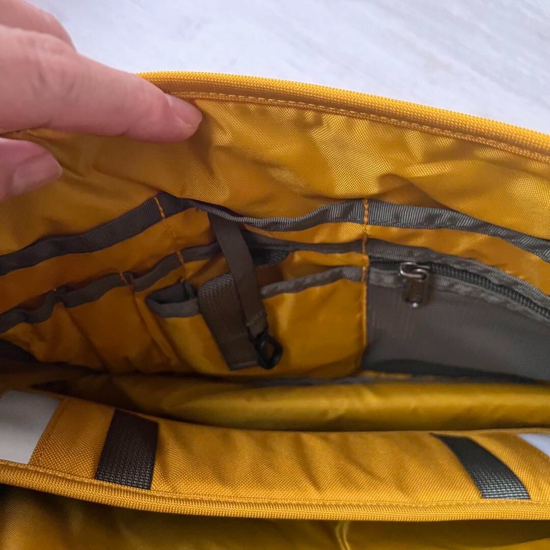 Patagonia Half Mass Messenger Bag Golden Amber GLDA Yellow