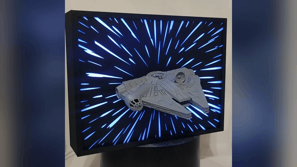Caja de luz hiperespacial Halcón Milenario impresa en 3D - Luz nocturna de Star Wars Foto 2 de 4