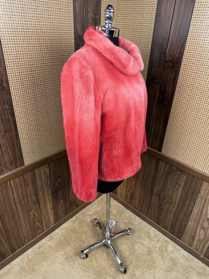 DAMSELLE DESIGNER DYED RED & PINK OMBRÉ DEGRADE MINK FUR COAT JACKET SIZE SMALL - Image 3 of 4