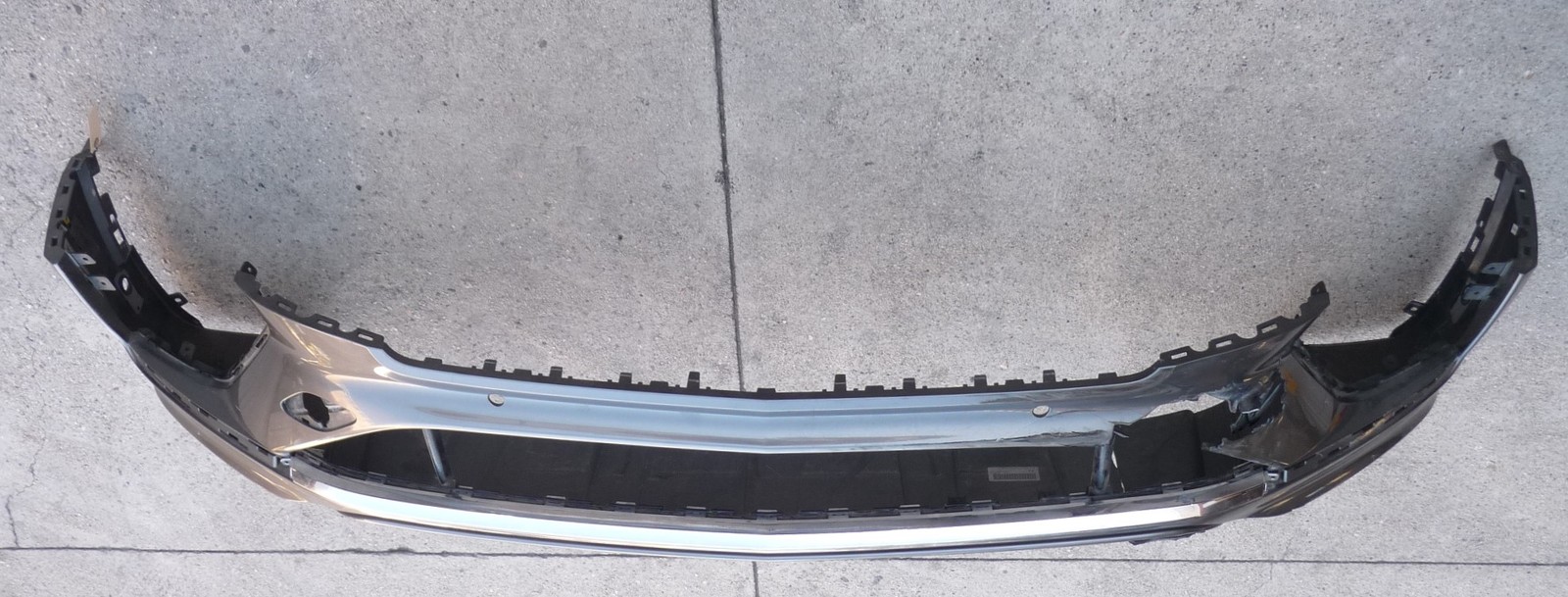 2021-2023 Bentley Bentayga Gen 2 BY636-2 Front Bumper Cover 36A807103 OEM 2