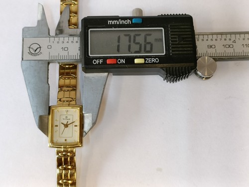 TITAN QUARTZ CREAM DIAL P786 INDIA WOMEN'S WORKING CONDITION - Imagen 12 de 18