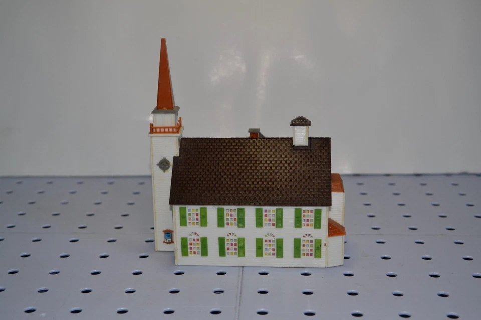 MODEL POWER LARGE CHURCH - Image 3 of 4