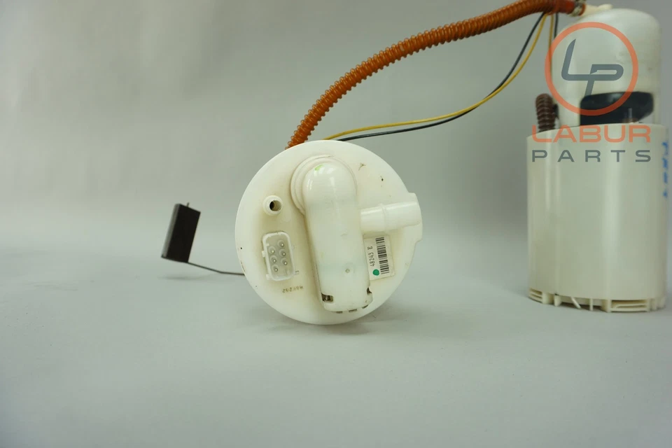 05-08 Porsche Boxster Cayman Bomba de combustible de gasolina y unidad de envío de nivel de combustible C1628 Foto 3 de 4