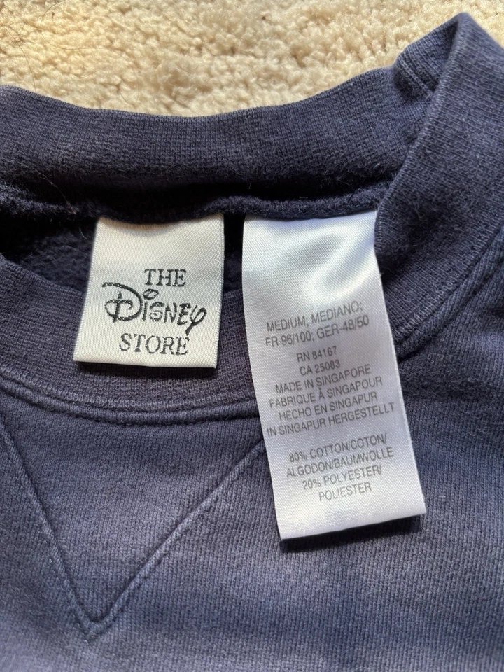 *Rara vez usada* Sudadera vintage para mujer Disney Store cuello redondo Foto 3 de 4
