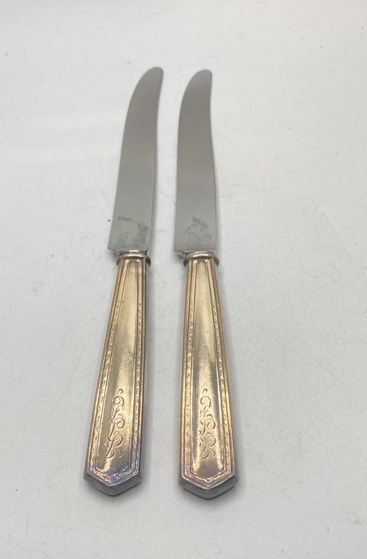 Silver-tone Dinner Knives 2 Piece Set Scroll Pattern Stainless Steel Blades