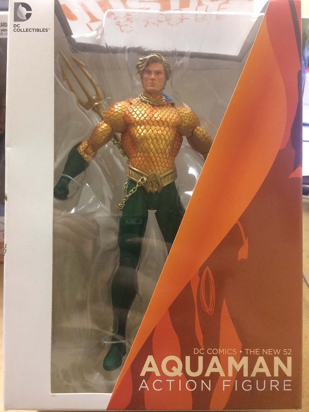 DC COMICS JUSTICE LEAGUE AQUAMAN ACTION FIGURE - NEW