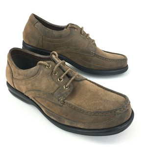 clarks shoe stores uk