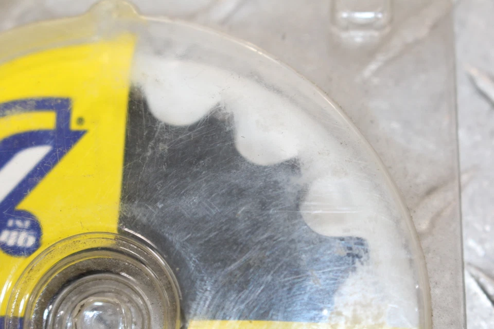 Piñón delantero Suzuki GSXR600 2009 Sunstar 16T 40416 N.O.S Foto 3 de 4