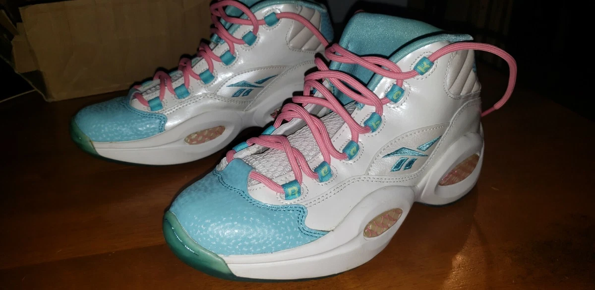 Girls top reebok question