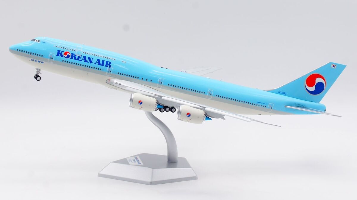 SQ Wings 1:200 Korean Air Boeing B747-8 Diecast Aircraft SQ Wings 1:200 Korean Air Boeing B747-8 Diecast Aircraft