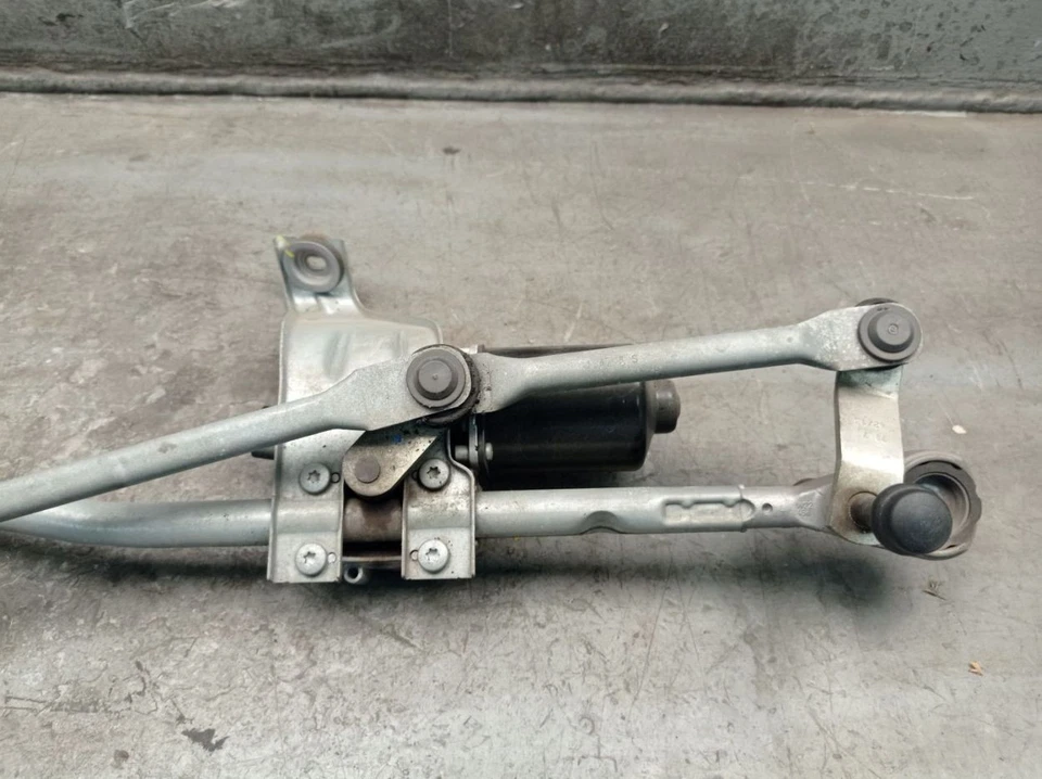 Wischermotor vorne mit Wischergestänge für MERCEDES-BENZ  B-KLASSE A2469065900 - Imagem 4 de 4